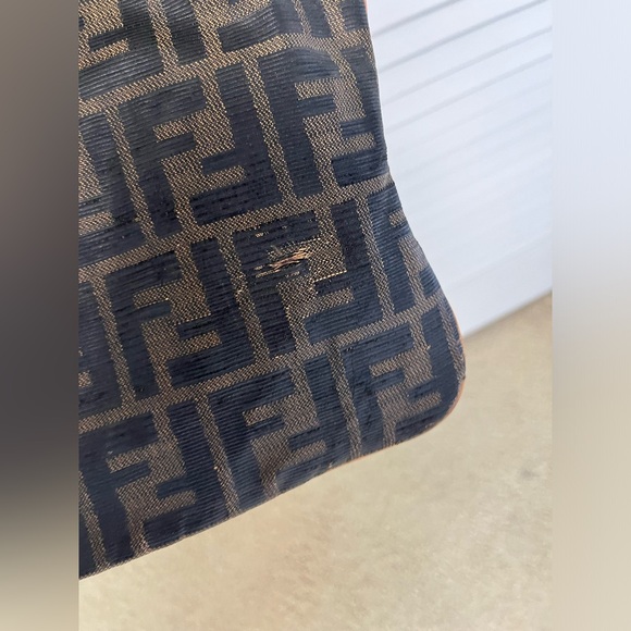 VINTAGE FENDI ZUCCA FOLD OVER BAG , CLUTCH LOGO LEATHER CANVAS - Picture 7 of 10